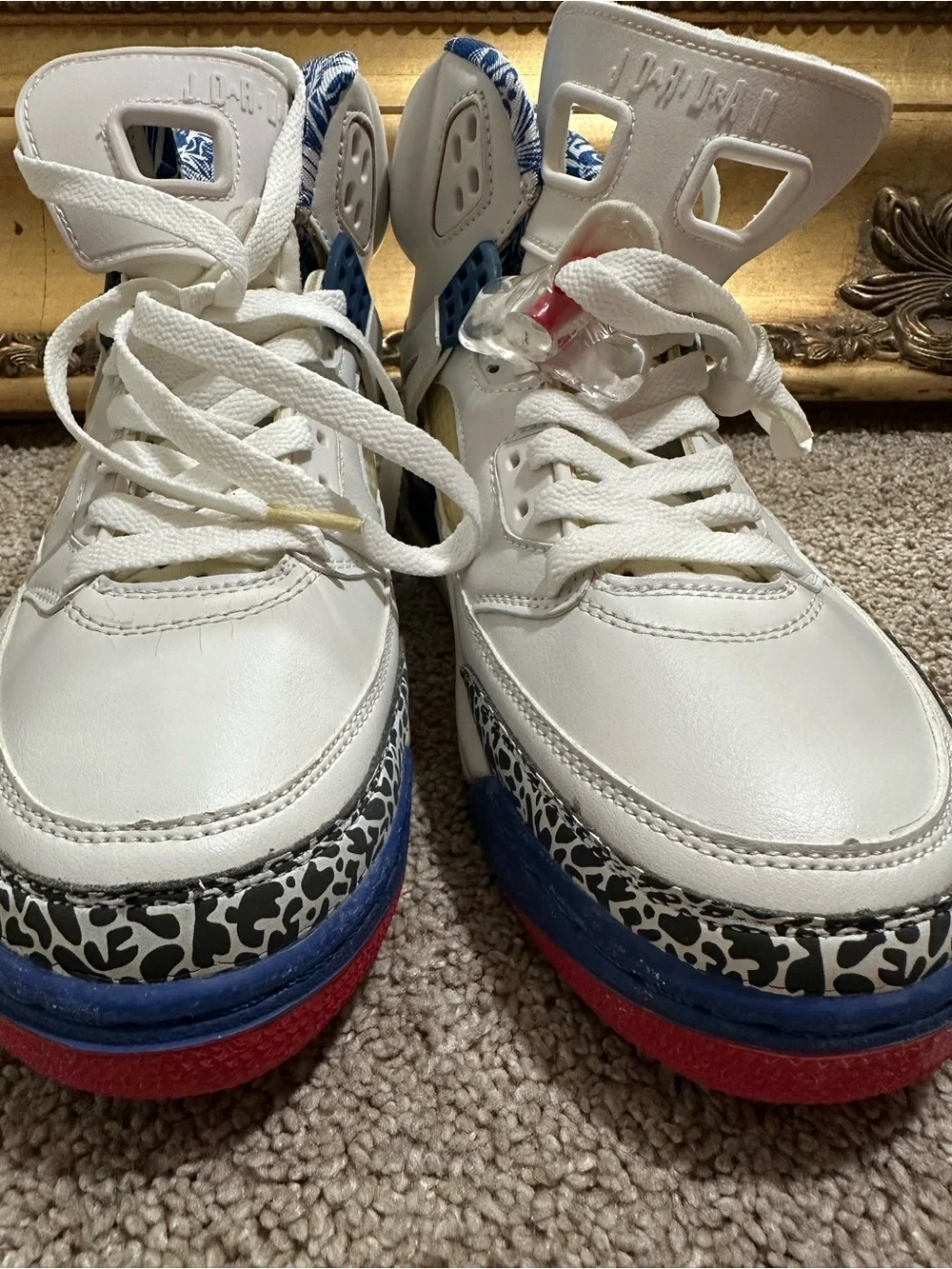 Jordan spizike white